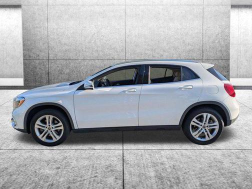 Polar White 2020 Mercedes-Benz GLA 250 4MATIC