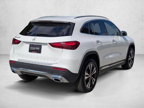 Polar White 2026 Mercedes-Benz GLA 250 4MATIC