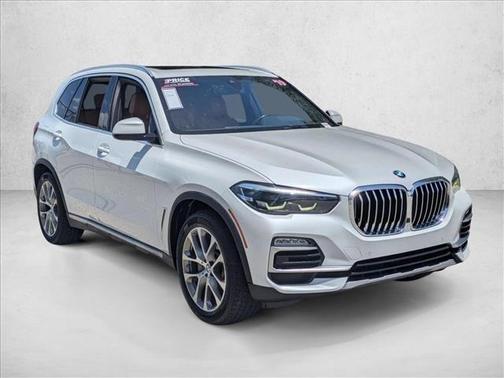 Mineral White Metallic 2019 BMW X5 xDrive40i