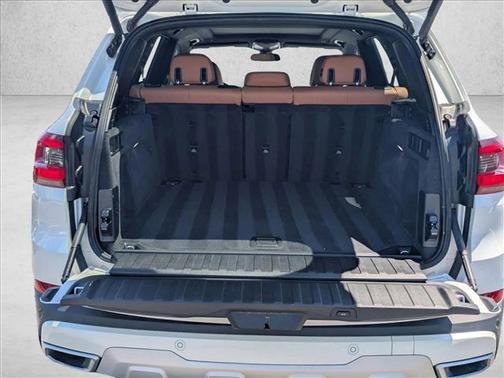 Mineral White Metallic 2019 BMW X5 xDrive40i