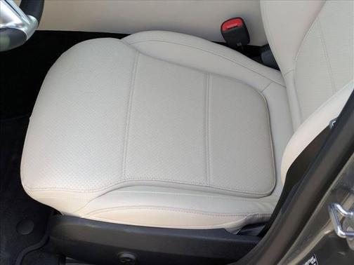 Selenite Grey Metallic 2026 Mercedes-Benz C-Class C 300