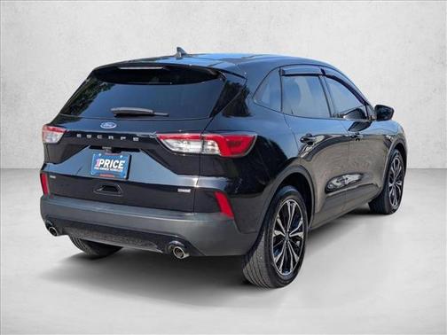 Agate Black Metallic 2022 Ford Escape SE