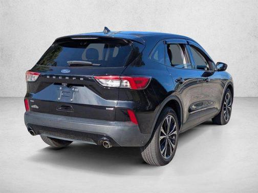 Agate Black Metallic 2022 Ford Escape SE