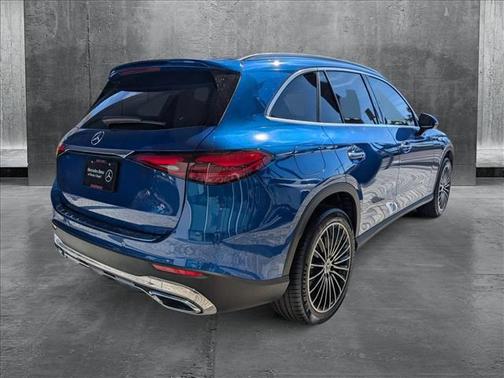 2025 Mercedes-Benz GLC 300 Base