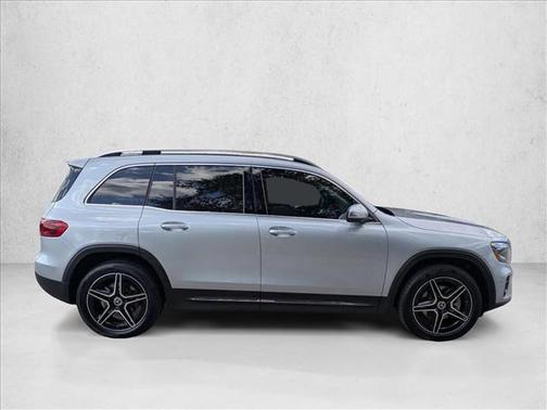 Cirrus Silver Metallic 2026 Mercedes-Benz GLB 250 Base