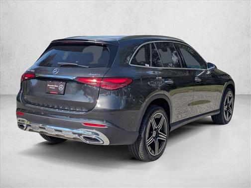 2026 Mercedes-Benz GLC 300 4MATIC