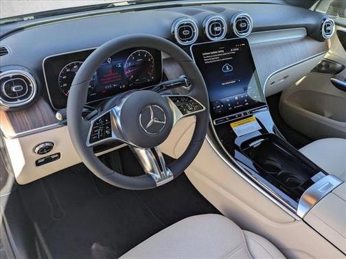 2026 Mercedes-Benz GLC 300 4MATIC