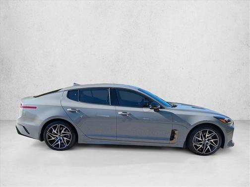 2022 Kia Stinger GT-Line