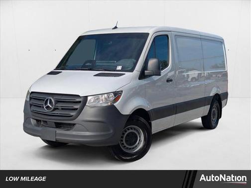 2025 Mercedes-Benz Sprinter 2500 Standard Roof