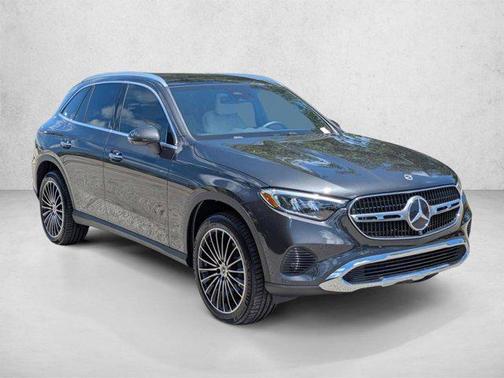 Graphite Grey Metallic 2026 Mercedes-Benz GLC 300 Base