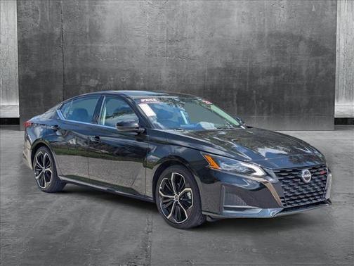 2023 Nissan Altima SR FWD