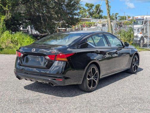 2023 Nissan Altima SR FWD