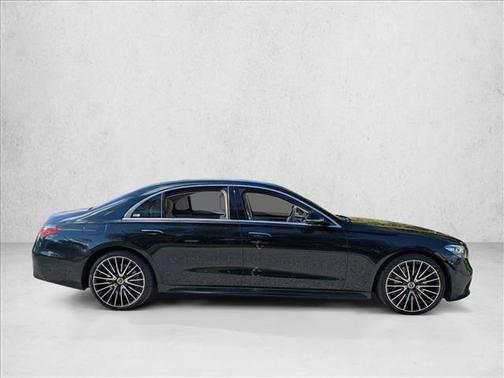 Emeraldgreen 2022 Mercedes-Benz S-Class 4MATIC