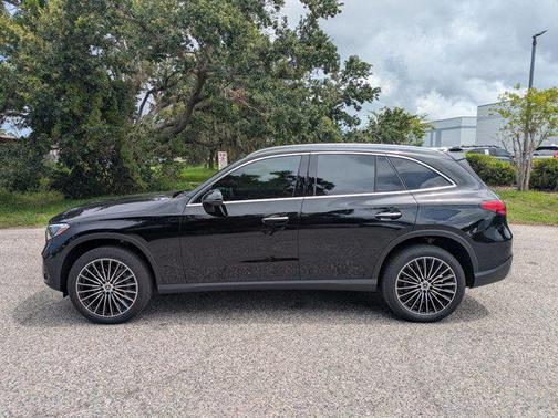 2025 Mercedes-Benz GLC 300 Base