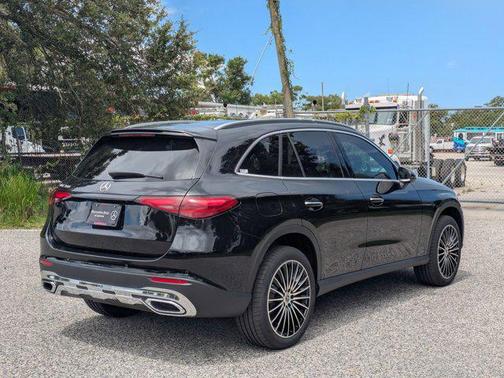 2025 Mercedes-Benz GLC 300 Base