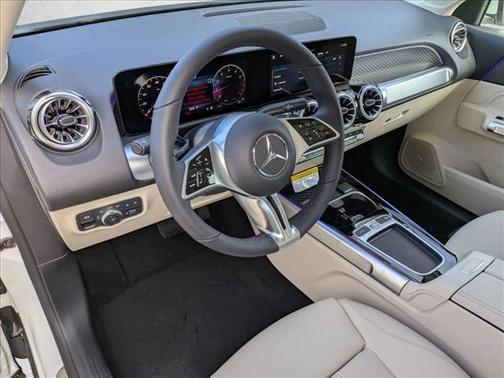 Polar White 2026 Mercedes-Benz GLB 250 Base