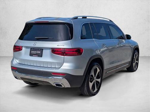 Cirrus Silver Metallic 2026 Mercedes-Benz GLB 250 4MATIC