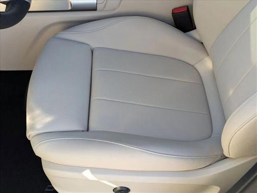 2026 Mercedes-Benz GLB 250 4MATIC