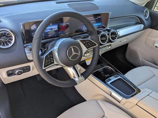 2026 Mercedes-Benz GLB 250 4MATIC