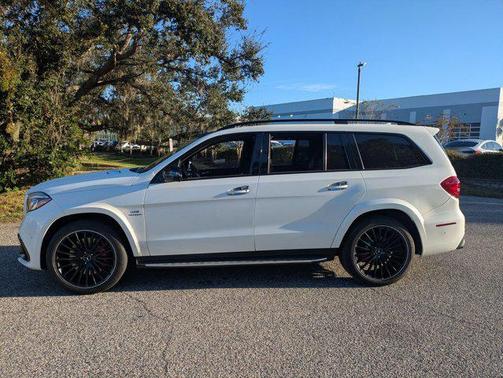 2017 Mercedes-Benz AMG GLS 63 4MATIC