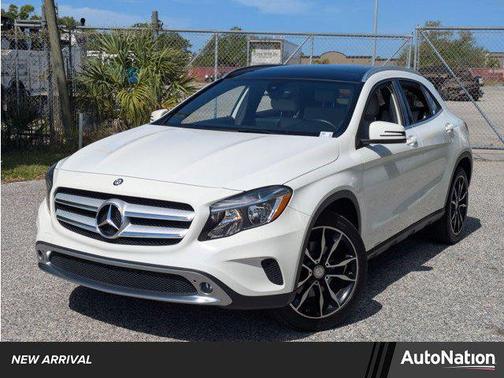 2017 Mercedes-Benz GLA 250 Base
