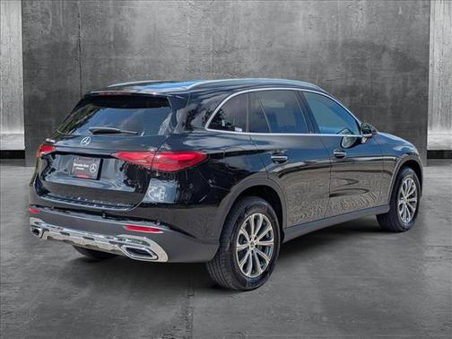 2025 Mercedes-Benz GLC 300 Base