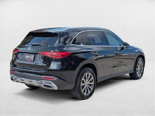 2025 Mercedes-Benz GLC 300 Base