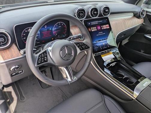2025 Mercedes-Benz GLC 300 Base