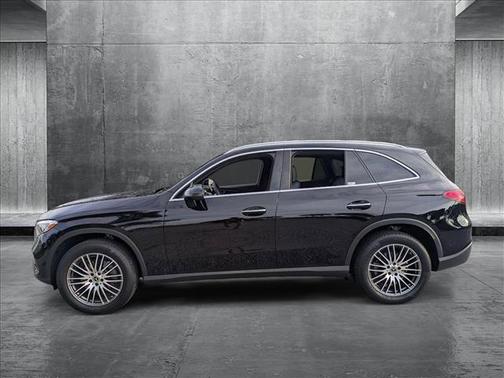 2025 Mercedes-Benz GLC 300 Base