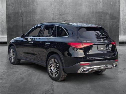2025 Mercedes-Benz GLC 300 Base