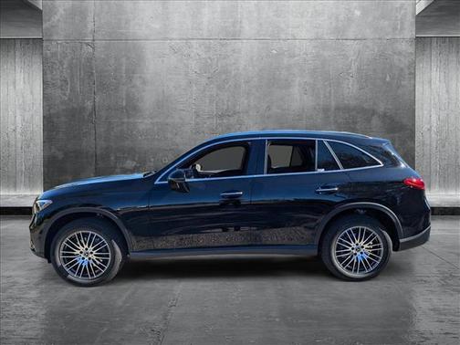 2025 Mercedes-Benz GLC 300 Base