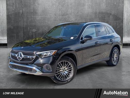 2025 Mercedes-Benz GLC 300 Base