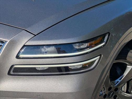 Savile Silver 2022 Genesis GV80 3.5T