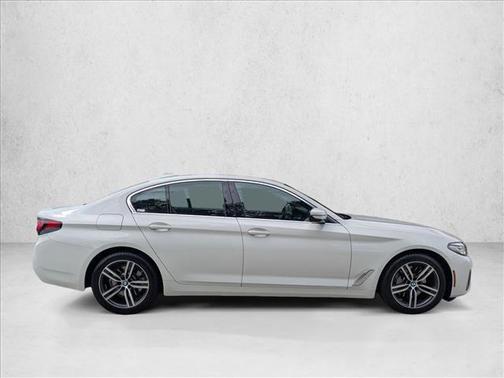 Alpine White 2021 BMW 530 530i
