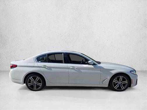 Alpine White 2021 BMW 530 530i