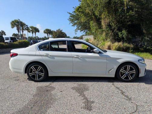 Alpine White 2021 BMW 530 530i