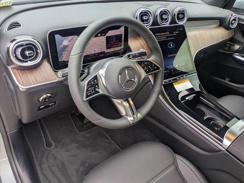 2026 Mercedes-Benz GLC 300 Base
