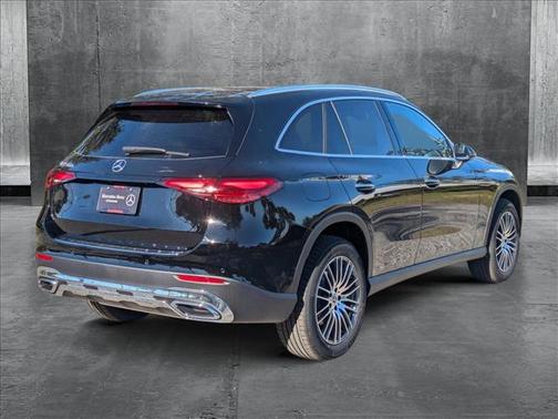 2025 Mercedes-Benz GLC 300 Base