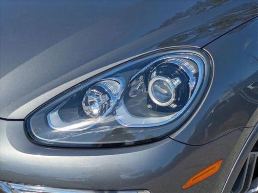 2016 Porsche Cayenne Cayenne