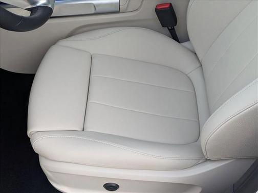 2026 Mercedes-Benz GLB 250 Base