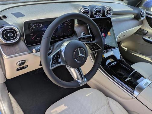 2025 Mercedes-Benz GLC 350e Base