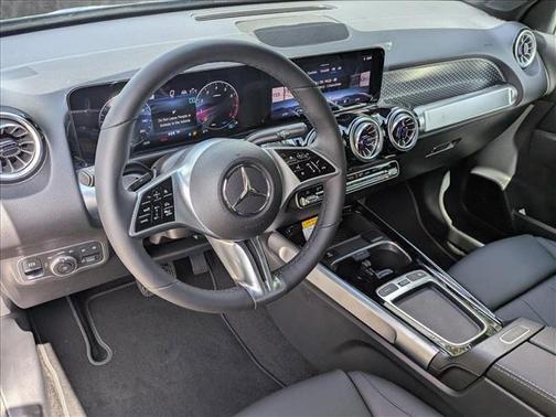 2025 Mercedes-Benz GLB 250 Base