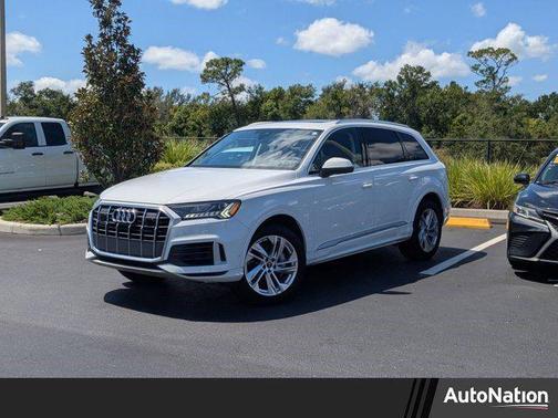 2024 Audi Q7 55 Premium Plus