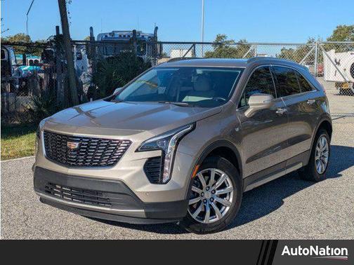 2022 Cadillac XT4 Premium Luxury