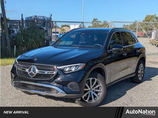 2025 Mercedes-Benz GLC 300 Base