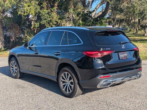 2025 Mercedes-Benz GLC 300 Base