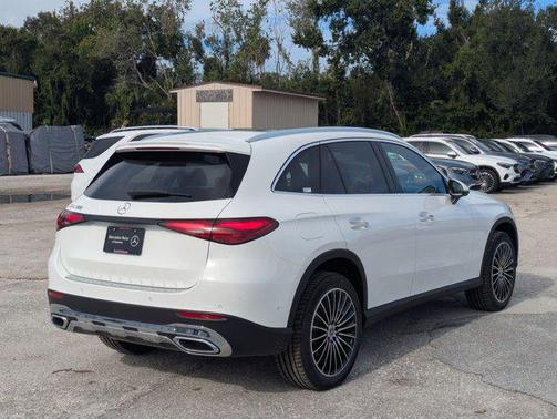 2026 Mercedes-Benz GLC 300 Base