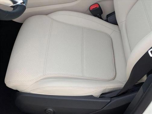 2026 Mercedes-Benz GLC 300 Base