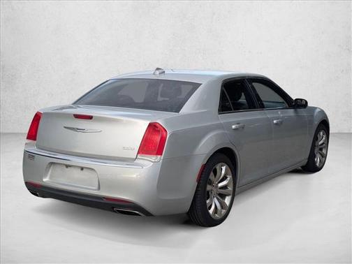 2019 Chrysler 300 Touring