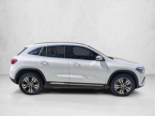 Polar White 2026 Mercedes-Benz GLA 250 4MATIC
